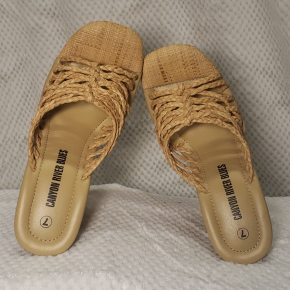 Wood Platform Heels by Canyon River Blues - Picture 5 of 7